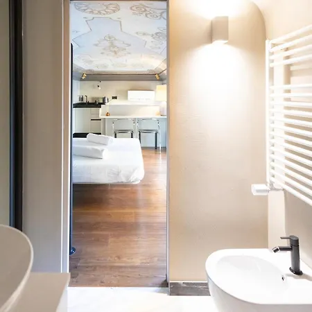 The Gateway Suite, Porta Nuova Station,